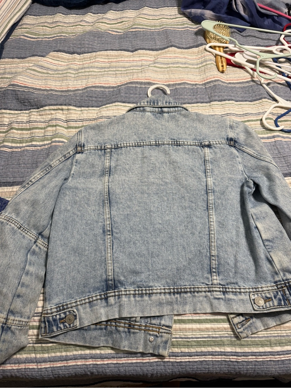 Free People Light Wash Denim Jacket in Pale Blue - Picture 3 of 3